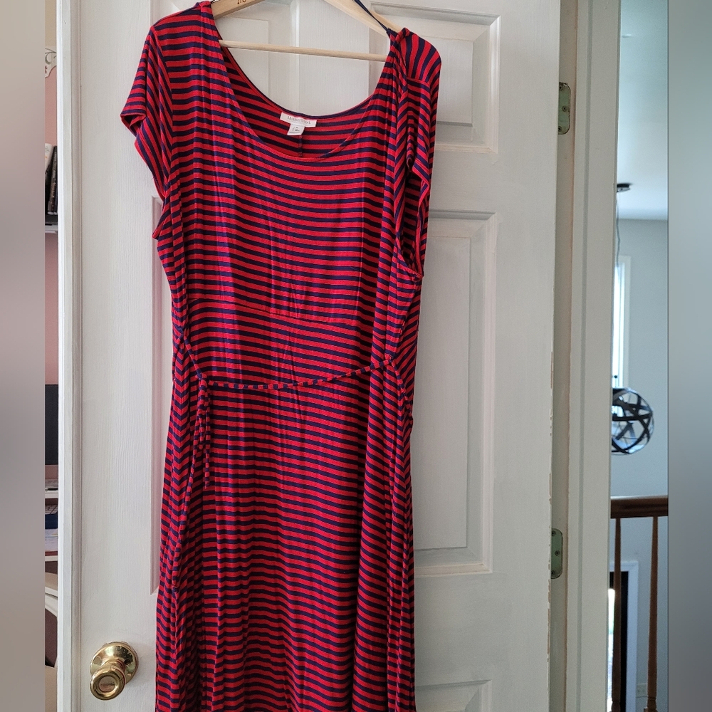 Motherhood, lightweight dress